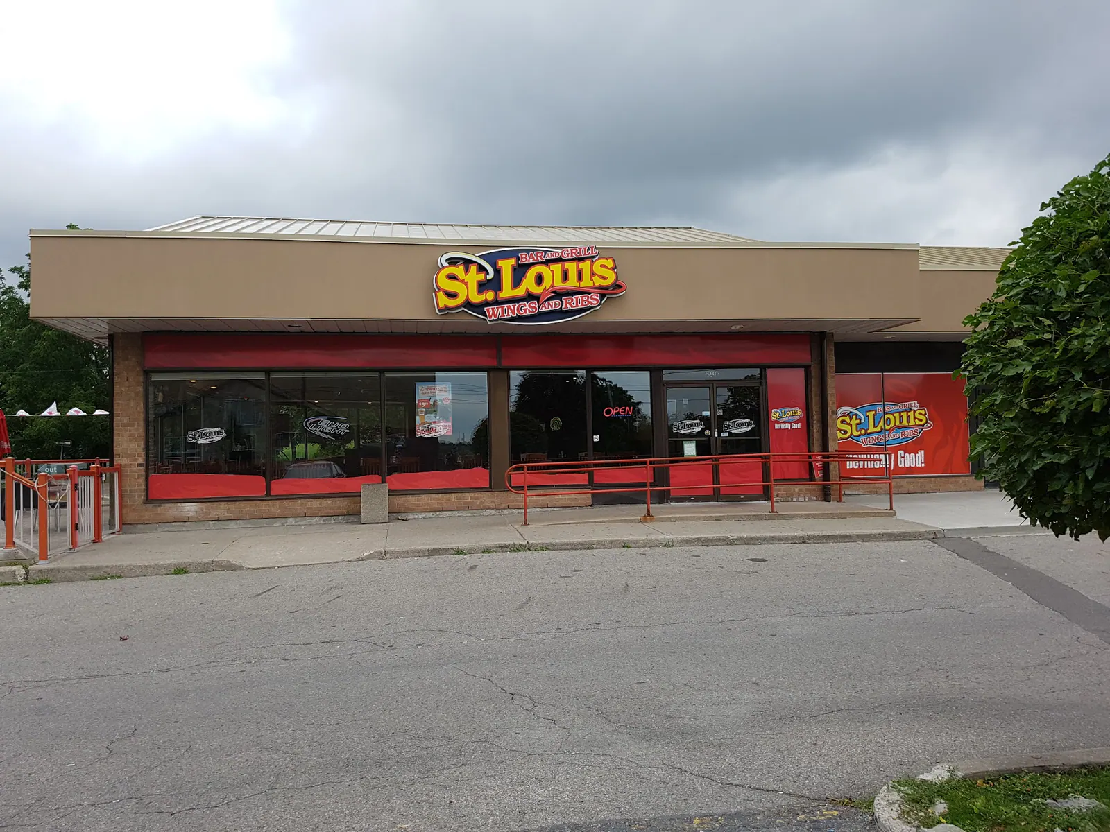 St. Louis Bar & Grill