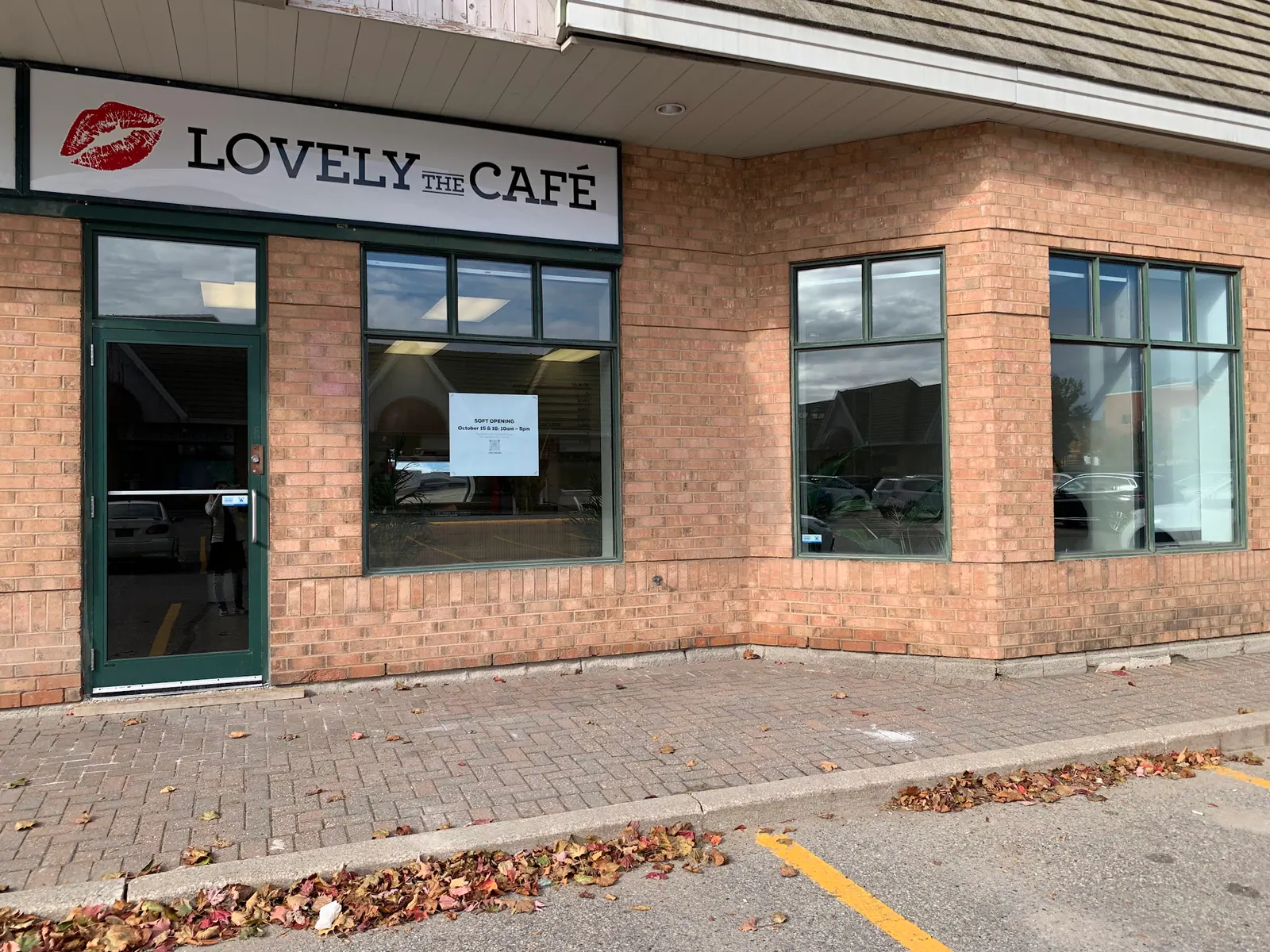 Lovely the Café