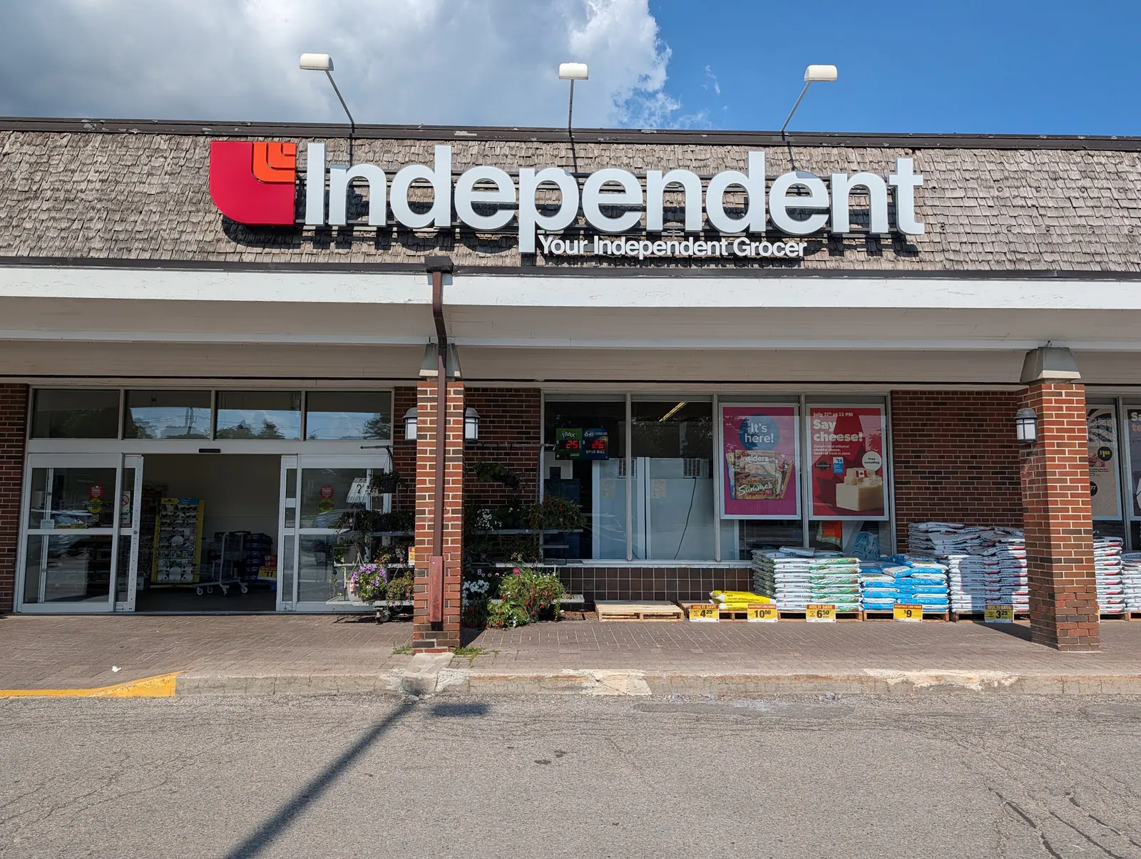 Tufts' Your Independent Grocer Toronto